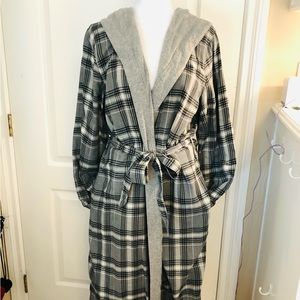 LL BEAN all cotton plaid robe. EUC. Size M